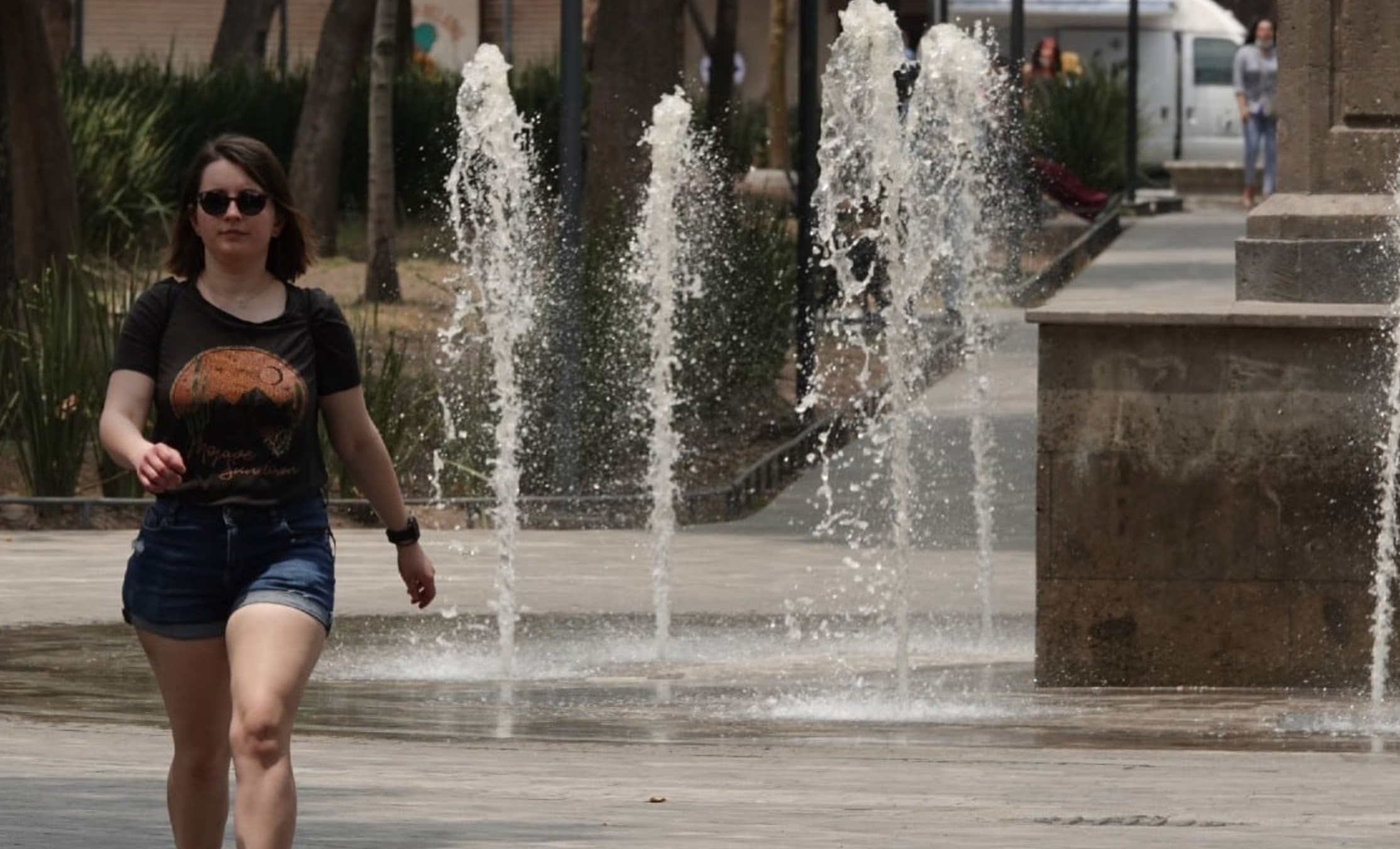 Alertan por altas temperaturas, radiación y contaminantes en CDMX